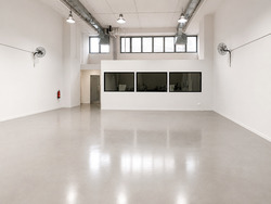 Carros Centre (D25), Factory #589579131